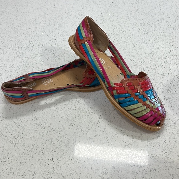 NWOT Colorful Mexican Huaraches- Size 26 - Picture 7 of 9